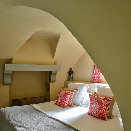 Hotel La Bastide De Marie, Maisons Et Sibuet